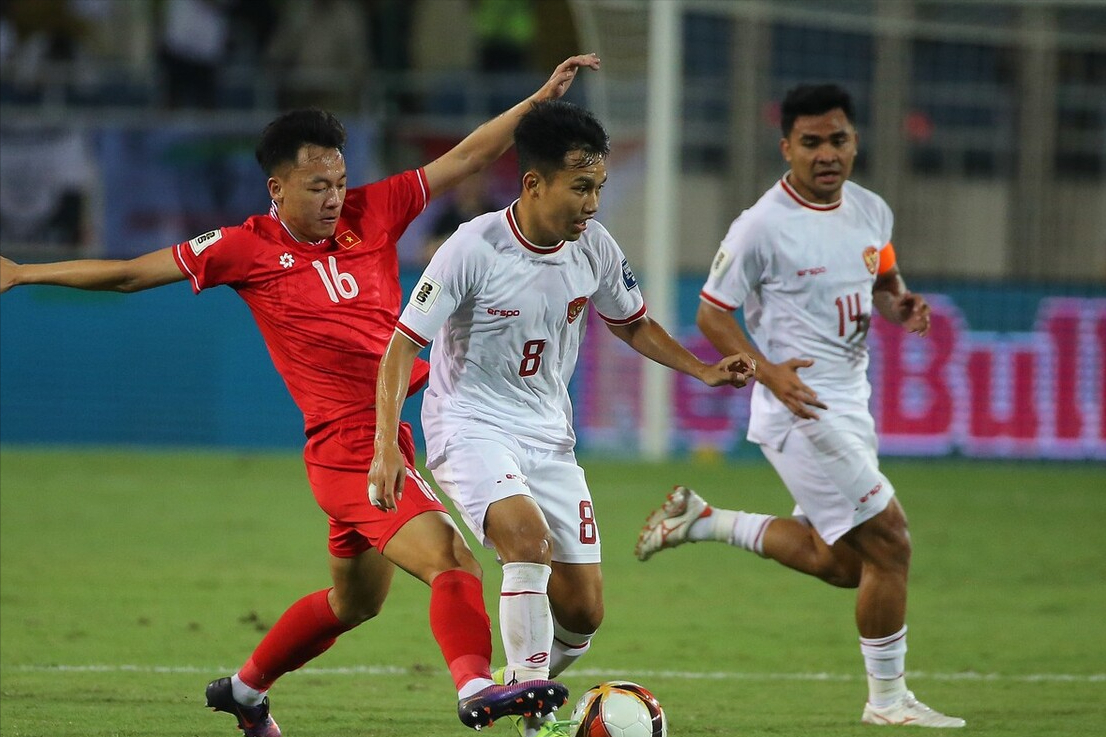 印尼队完胜泰国队，黄鸭组合惊艳四座