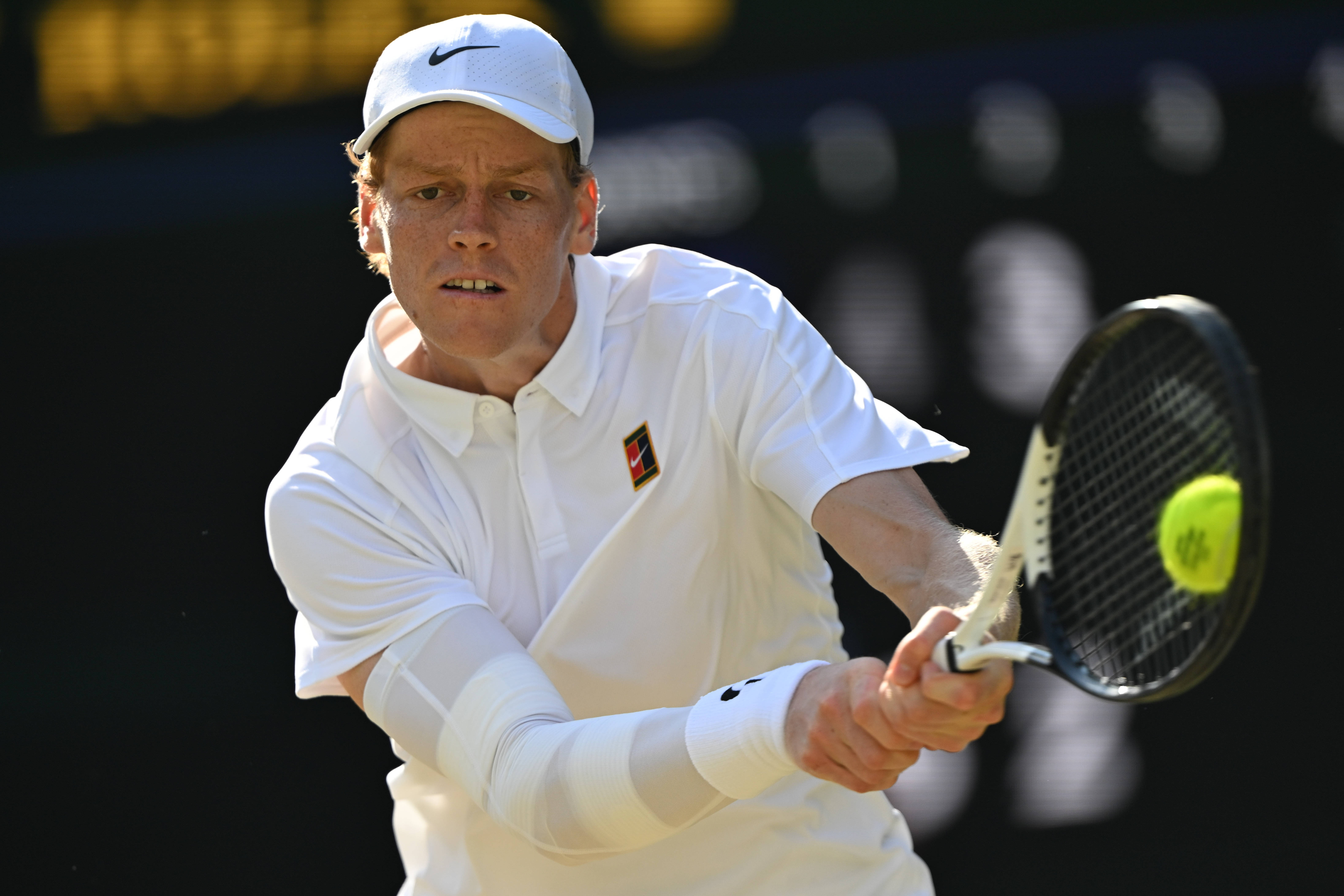 年终总决赛鏖战拉沃尔杯,辛纳高光表现 年终总决赛鏖战拉沃尔杯,辛纳高光表现