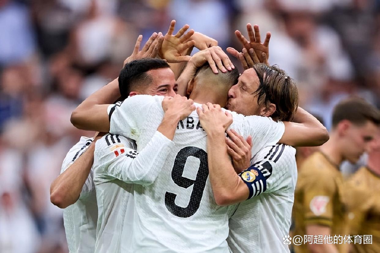 曼联险胜墨西哥，莫德里奇刷新纪录