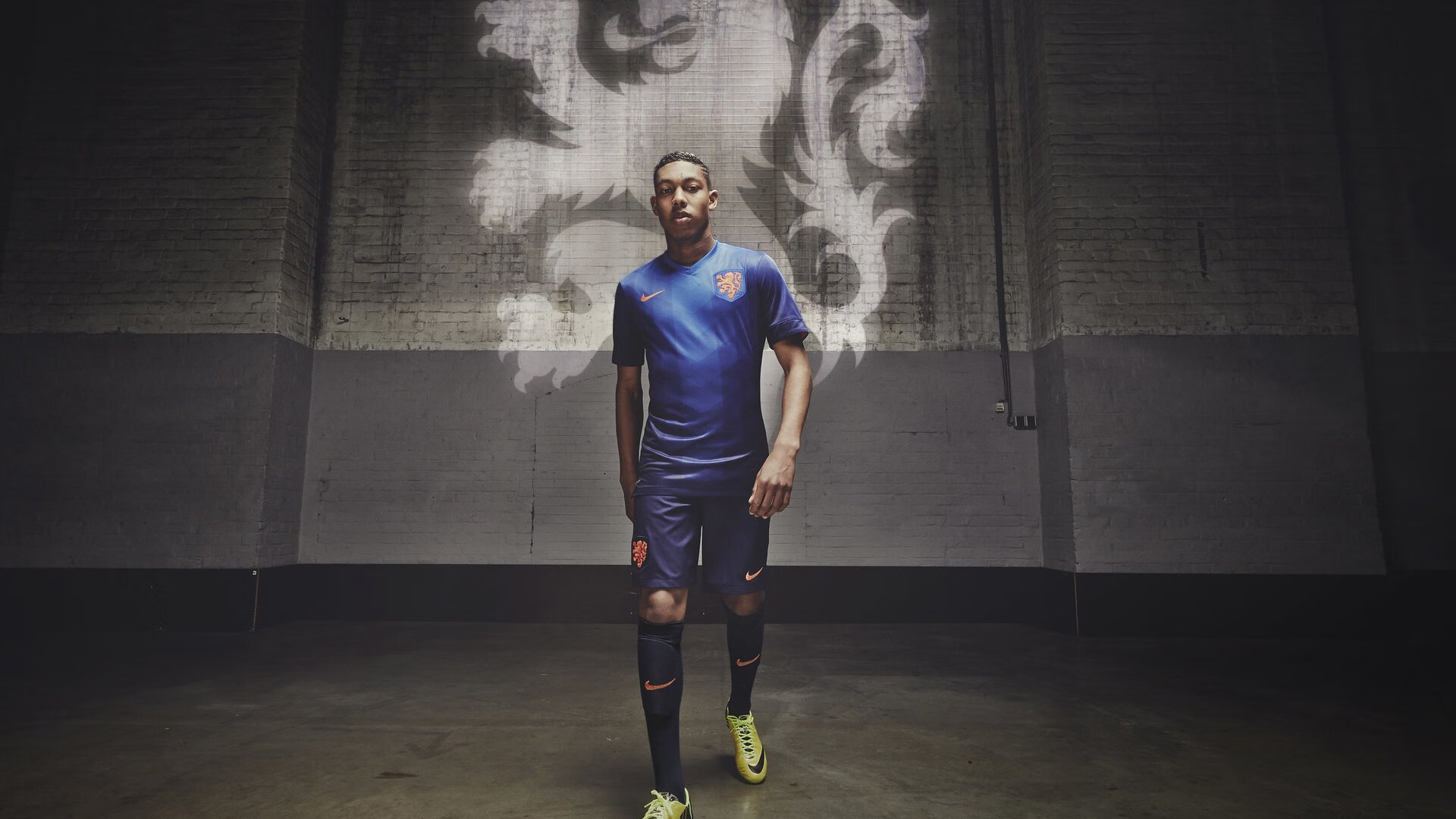 波斯铁骑对决巴斯克雄狮，伊布幽灵笼罩的欧陆之夜