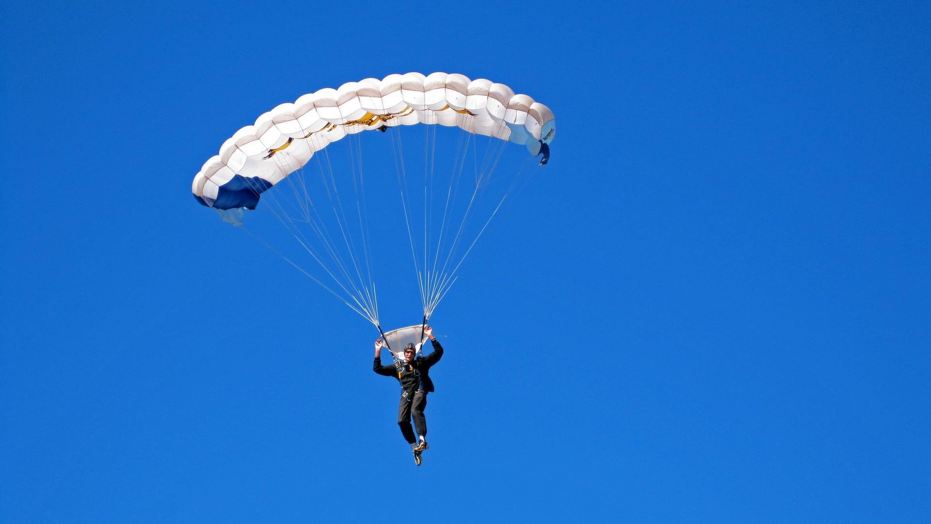 从马德里到美加墨，一场跨越洲际的命运突围—论巴西在世界杯焦点战前的灵魂试炼